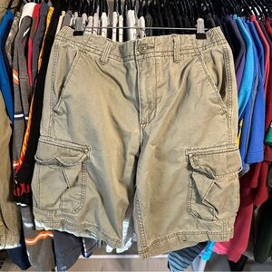 Y2K GAP Men's Loose Fit Cargo Shorts in Olive Khaki